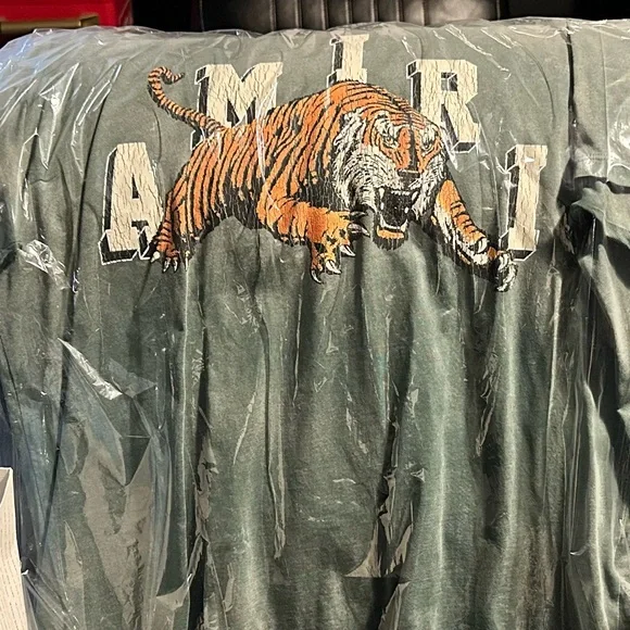 VINTAGE AMIRI TIGER TEE WORN ONCE ON 10/29 FOR 3 HRS! DRY CLEANED (LIKE NEW) - Picture 5 of 5